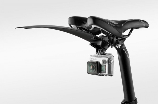 t7200_gopro-bike-mount_inuse_with-mudguard_perspective_0416