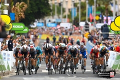 Tour de France 2020 - 107th Edition - 1st stage Nice - Nice 156 km - 29/08/2020 - Alexander Kristoff (NOR - UAE - Team Emirates) - Peter Sagan (SVK - Bora - Hansgrohe) - Sam Bennett (IRL - Deceuninck - Quick Step) - Giacomo Nizzolo (ITA - NTT Pro Cycling) - Cees Bol (NED - Team Sunweb) - photo POOL Vincent Kalut/PN/BettiniPhoto�2020