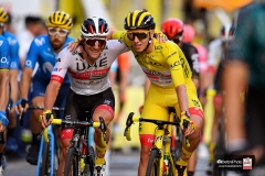 Tour de France 2020 - 107th Edition - 21th stage Mantes-la-Jolie - Paris 122 km - 20/09/2020 - Tadej Pogacar (SLO - UAE - Team Emirates) - Jan Polanc (SLO - UAE - Team Emirates) - photo POOL/BettiniPhoto�2020