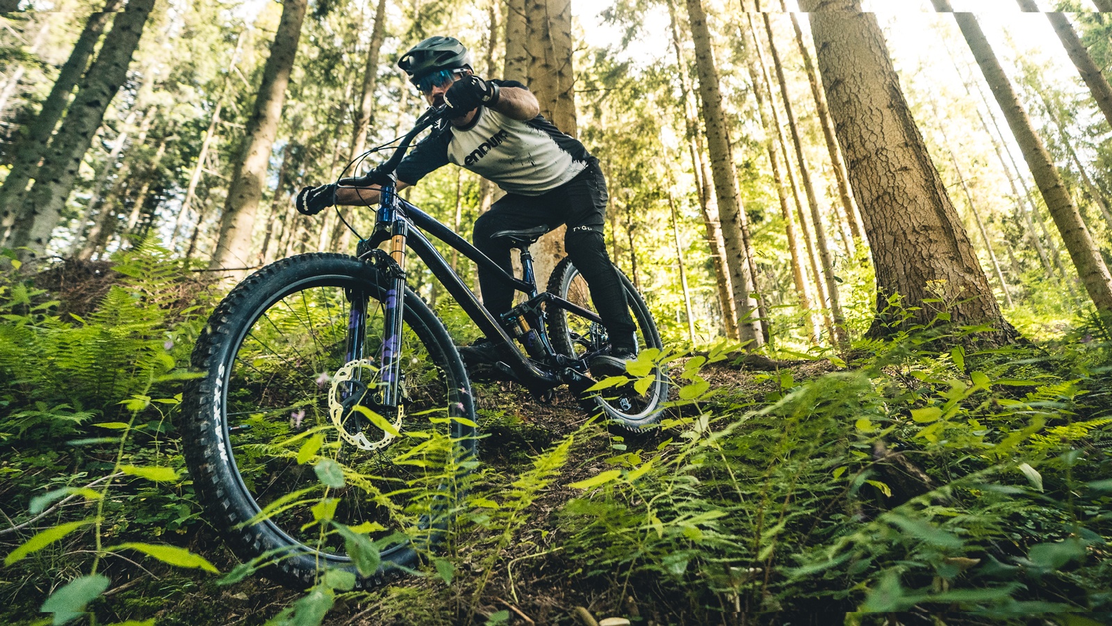 Rocbird Enduro Pro XT Di2 — enduro bez kabli,             czysta moc